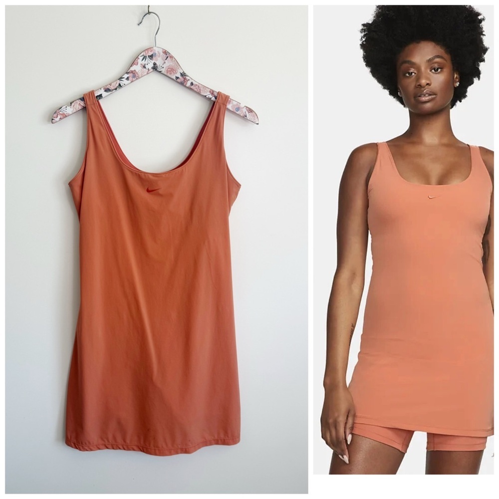 NIKE S Bliss Luxe Women's Orange Slim Fit Training Tennis 2 in 1 Dress Small